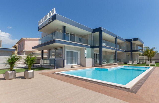Studio "Residenz Meridian Unità 2" mit Bergblick, Pool & WLAN