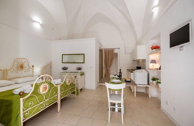 Studio 'Residenza Isabella 2' in der Nähe des Stadtzentrums mit Garten und Klimatisierung