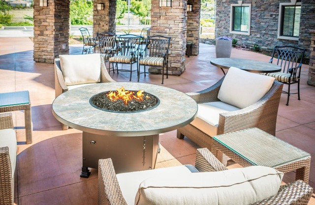 Studio Suite | Great for Business Travelers! Free Wi-Fi + Parking On-Site