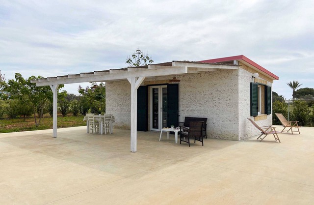 Studio apartment 200m from the sea in rustic style