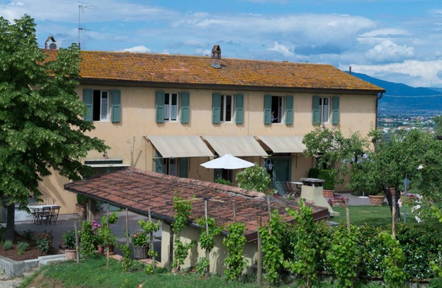 Studio "Vinaccia" mit Gemeinschaftlich Genutztem Pool, Garten, Offener Terrasse und WLAN