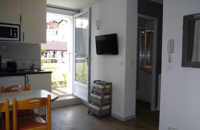 Studio mit Balkon im Zentrum von Thonon, in der Nähe der Thermalbäder, 2 Personen
