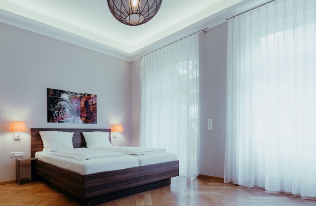 Studio mit Balkon und eigener voll ausgestatteter Kochnische