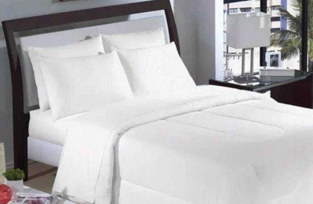 Studio with fast Wi-Fi near the Metro