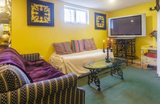 Studio With Private Entrance At Cozy Homeva 1/2 An Hour From NYC