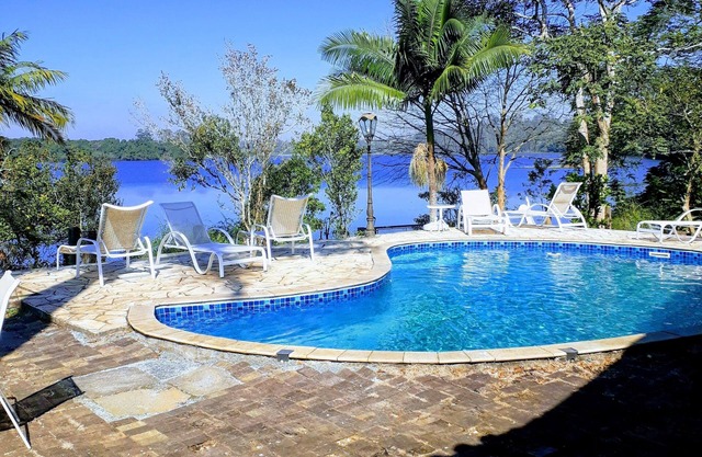 STUDIO MIT SAIBRO-TENNISBRETT, SCHÖNEM POOL, FELD UND EMBARKED FISHING