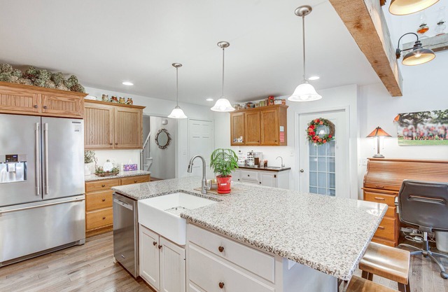 'Stumptown Manor' Lancaster Home: Central Location