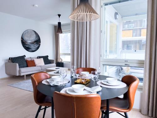 Stunning 1BR Apt In The City Centre with Free Garage