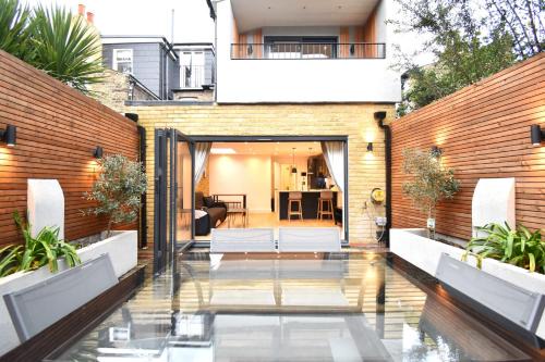 Stunning 2 bed apartment