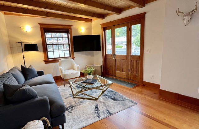 Stunning 2 bedroom loft