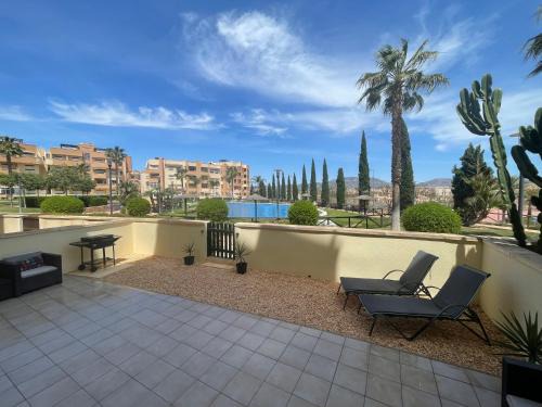 Stunning 2 bedroom ground floor apartment with garden