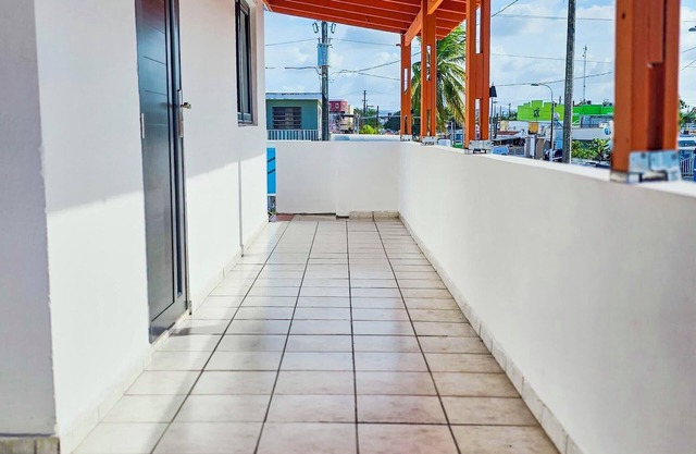 Stunning 2 BR Private Apartment with Free Laundry & Parking