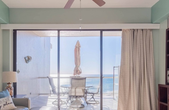 Stunning 24/7 Ocean Front Views & CLOSEST TO THE BEACH = Diamante 806 Phase 1