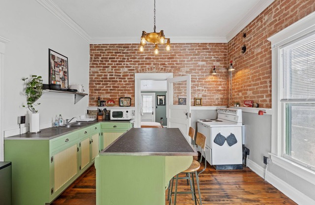Stunning 2Bd in Vintage Barrio Home - Unique Stay!