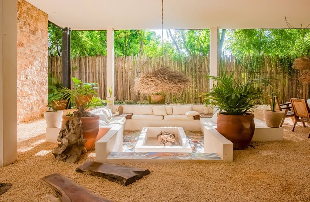 Stunning 3 bedroom condo near beach&downtown Tulum