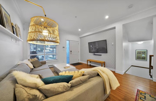 Stunning 3 Bedroom Oasis!