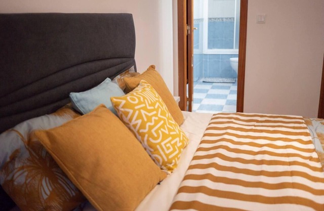 Stunning 3Bed Apartment in Belas, Lisbon