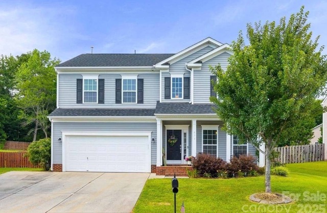 Stunning 3k sq ft 4-bedroom Family house in Rock Hill -9 mins from downtown-