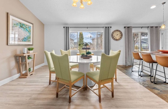 Stunning 4 Bedroom Home in Eagle