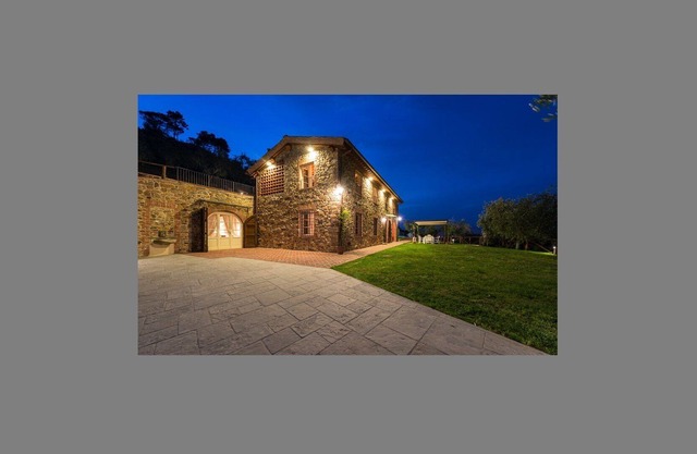 Atemberaubende 4 Schlafzimmer Villa in der Nähe von Lucca