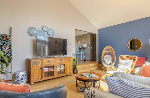 Stunning 4 Beds and 5 Baths with Indoor Fireplace