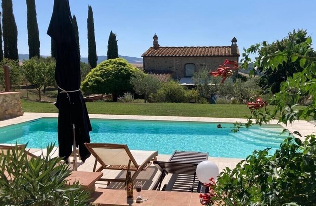 Atemberaubende 4-Zimmer-Villa, herrliche Aussicht auf Volterra