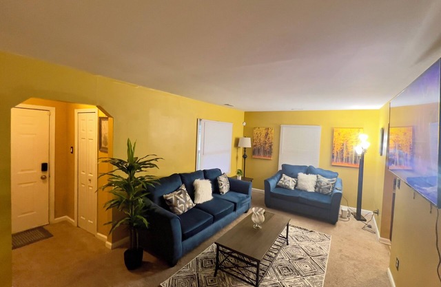 Stunning 4BR Ranch-Style Home with Modern...