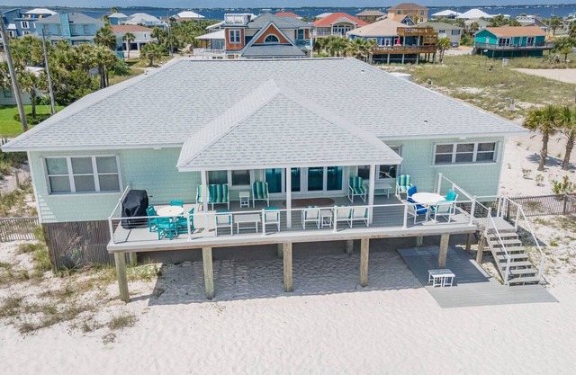 Stunning 5 Bed/3 Bath Gulf Front Pet Friendly Home! Book The Sandcastle today