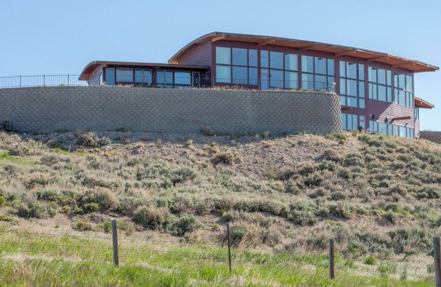 Stunning 7-bedroom Heart of Yellowstone Ranch. Sixty miles from Yellowstone.