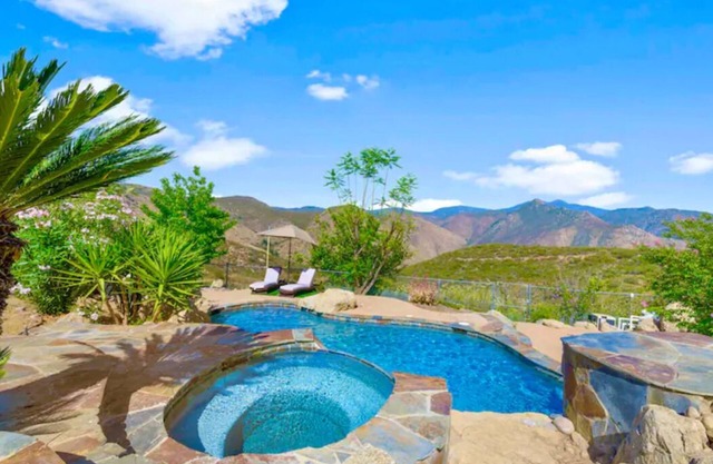 Stunning 7BR Mountain View Zen Retreat +Pool/Spa