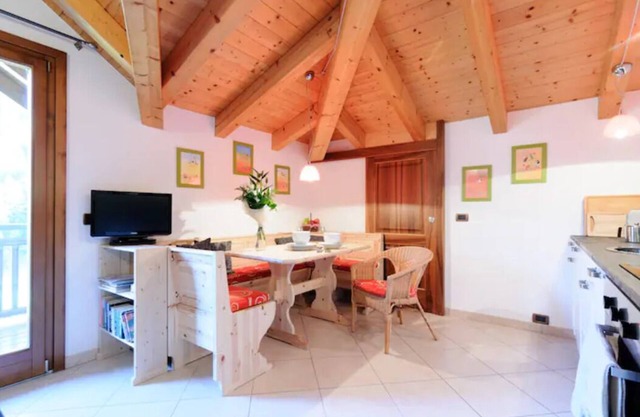 Atemberaubende Wohnung in der Nähe Dorf, Sommersonne und Winter Ski