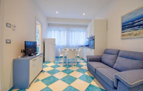 Stunning Apartment In Deiva Marina