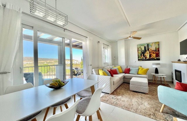 Stunning apartment with lovely pool and golf views