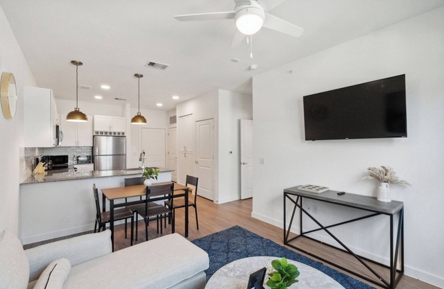 Spectra Parks 5106, Stunning Austin Oasis