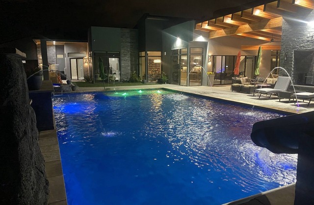 Stunning Award Winning Hideaway Near Balloon Fiesta Park