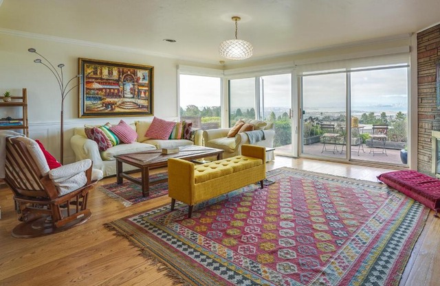 Stunning Bay-View Home in Kensington!