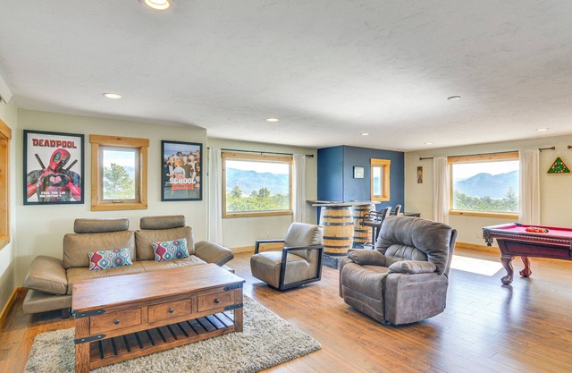 Stunning Buena Vista Home ~ 4 Mi to River Rafting!