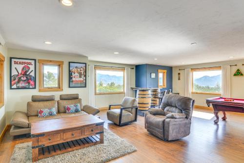 Stunning Buena Vista Home about 4 Mi to River Rafting!