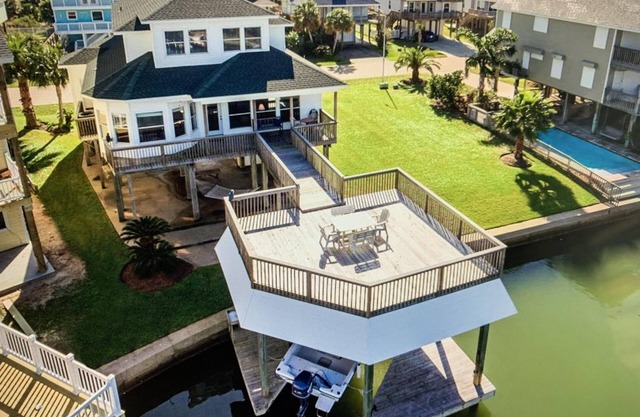 Fantastisches Bay House, ideal für große Versammlungen, Angeln im Kanal und viele Spielsachen
