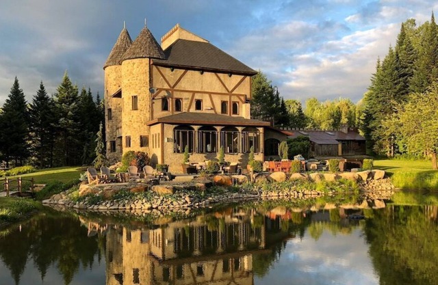 ERSTAUNLICHES Vermont-Schloss