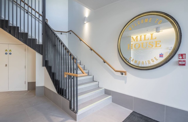 Stunning Central Apt - With Parking!