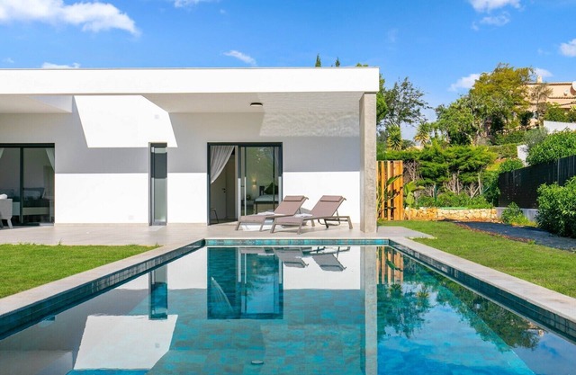 Stunning contempory villa.