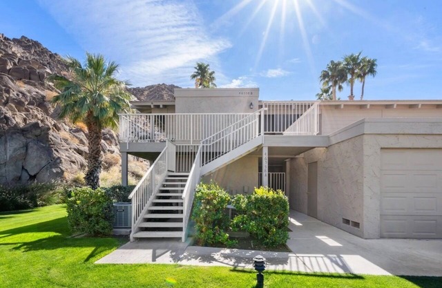 Stunning Condo with Mountain Views in Indian Wells