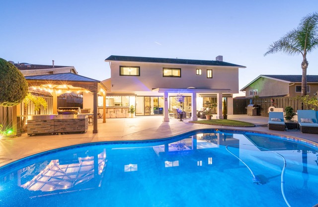 Stunning custom all new resort like, 5 * luxury Private heated pool, near beach