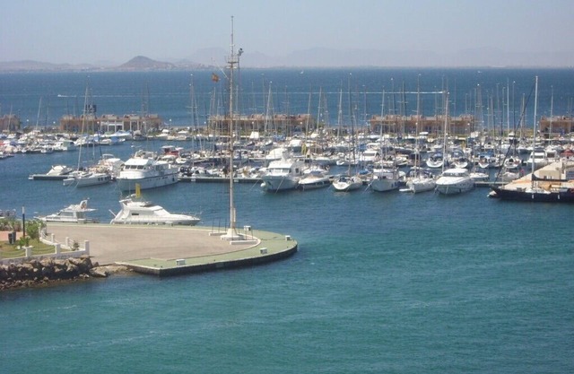 Stunning views of marina. Free WiFi. 2 bed, 2 bath, Air - con, pool
