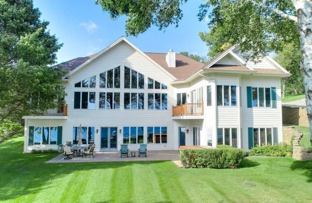 Atemberaubendes Executive Cottage am Koronis-See