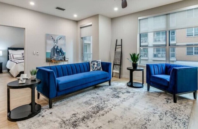 Stunning high-rise apartment on McKinney Avenue