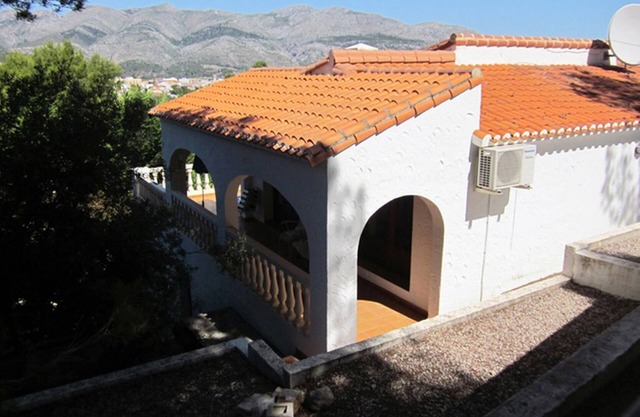 Atemberaubende Hanglage mit privatem Pool und terrassiertem Garten - UK TV und WIF