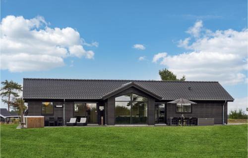 Stunning Home In Ebeltoft With Sauna