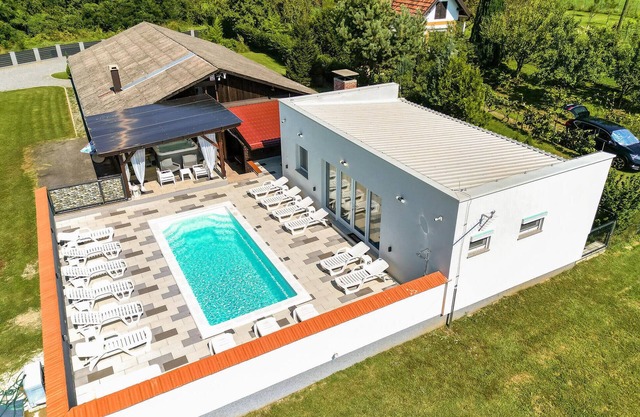 Schönes Haus in Kapela mit Sauna